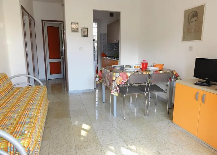 Quiet With Garden Apartmán